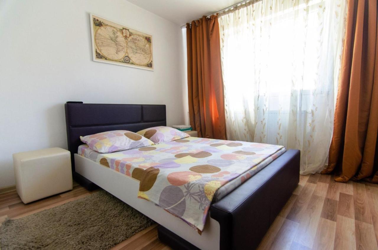 Premium Family Apartment, Floreasca Area Bukares Bagian luar foto